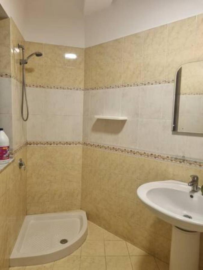 #Beautiful New Apartment,Studio- Close Tirana City Center Eksteriør billede